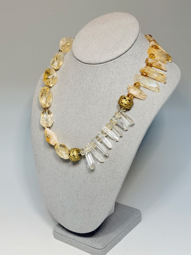 CITRINE, QUARTZ AND BRASS STATEMENT NECKLACE LCN2099