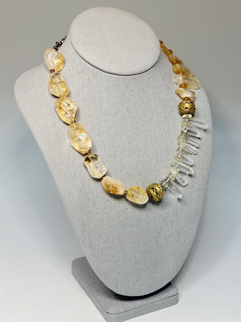 CITRINE, QUARTZ AND BRASS STATEMENT NECKLACE LCN2099