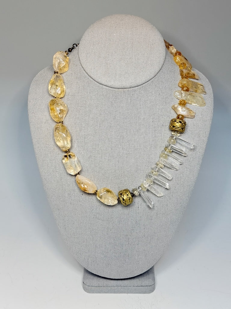 CITRINE, QUARTZ AND BRASS STATEMENT NECKLACE LCN2099