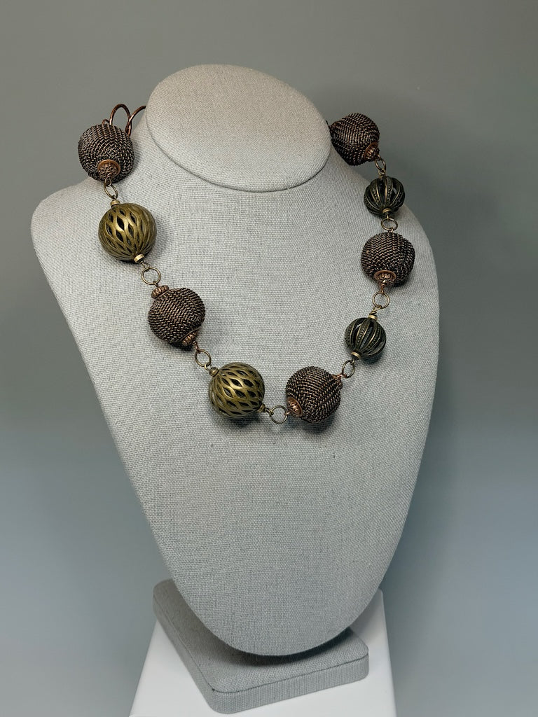 BRASS AND COPPER STATEMENT NECKLACE LCN3023