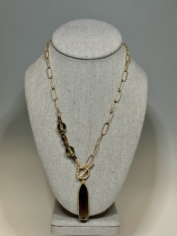 GOLD AND SMOLY QUARTZ FRONT TOGGLE NECKLACE  LCN531