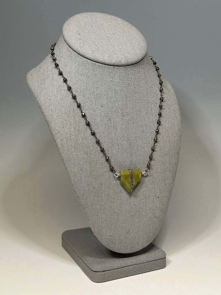 GREEN JADE AND PYRITE NECKLACE  LCN582
