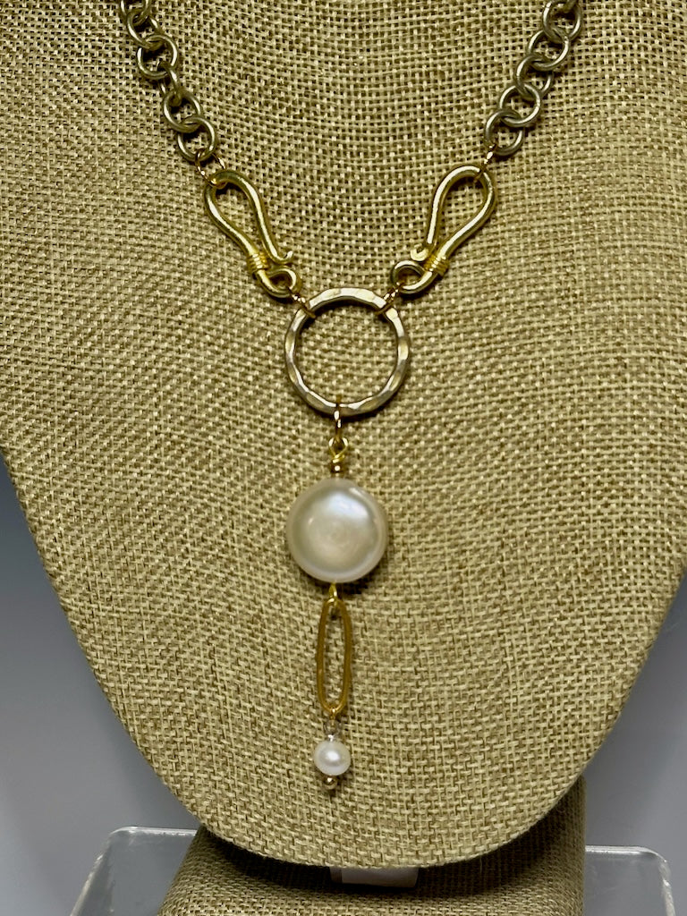 GOLD PLATED CHAIN WITH FRESHWATER PEARL AND STERLING SILVER GOLD PLATED ACCENT NECKLACE LCN747