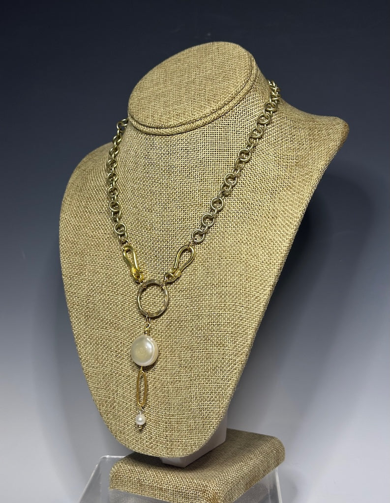 GOLD PLATED CHAIN WITH FRESHWATER PEARL AND STERLING SILVER GOLD PLATED ACCENT NECKLACE LCN747