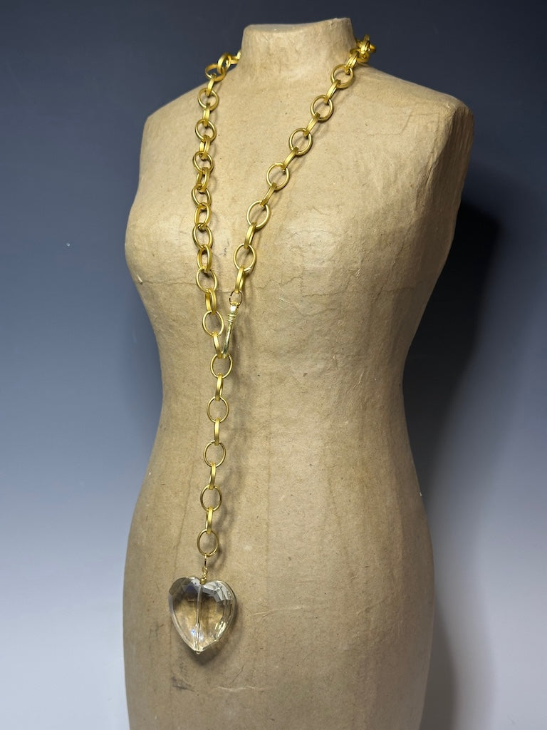 GOLD CHAIN DROP NECKLACE WITH QUARTZ HEART LCN901