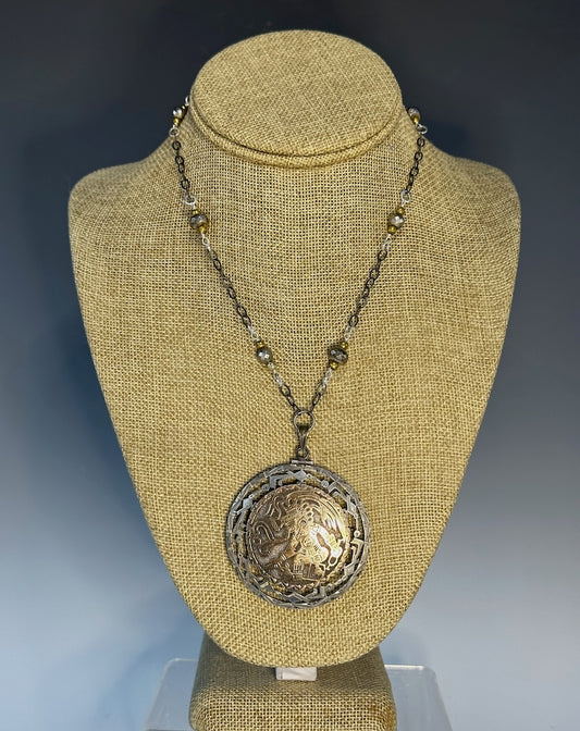 VINTAGE AZTEC STERLING SILVER AND COPPER PENDANT WITH HANDMADE CHAIN LCN912