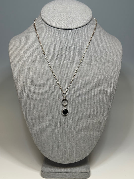 STERLING SILVER CHAIN NECKLACE WITH FACETED ONYX PENDANT LCN972