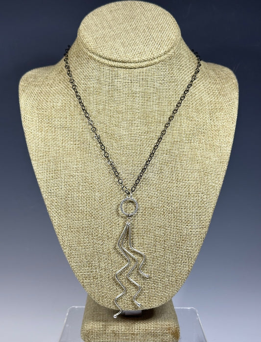 LAPIS AND HIGH HILL TRIBE STERLING SILVER NECKLACE WITH OXIDIZED STERLING SILVER CHAIN LCN981