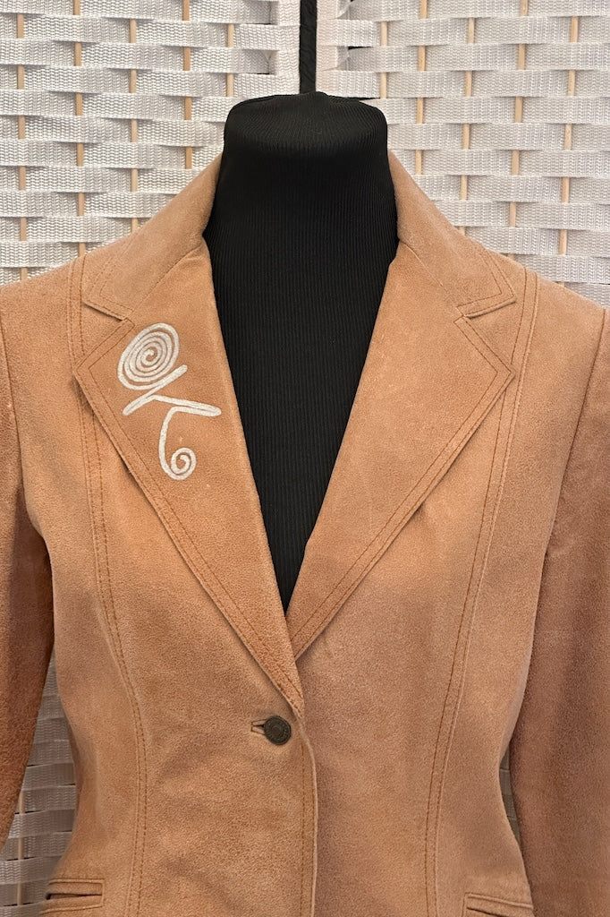 GEORGIA OKEEFE'S COW SKULL WITH CALICO ROSES HAND PAINTED LEATHER BLAZER LM35