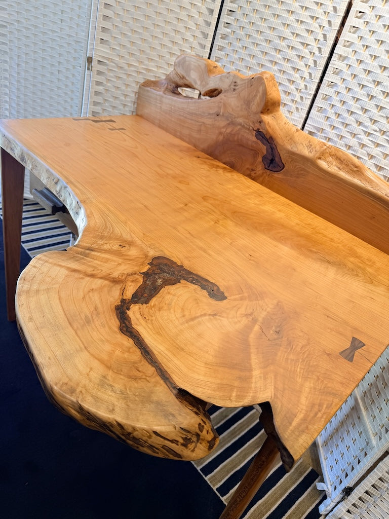 CHERRY DESK WITH 2 DRAWERS