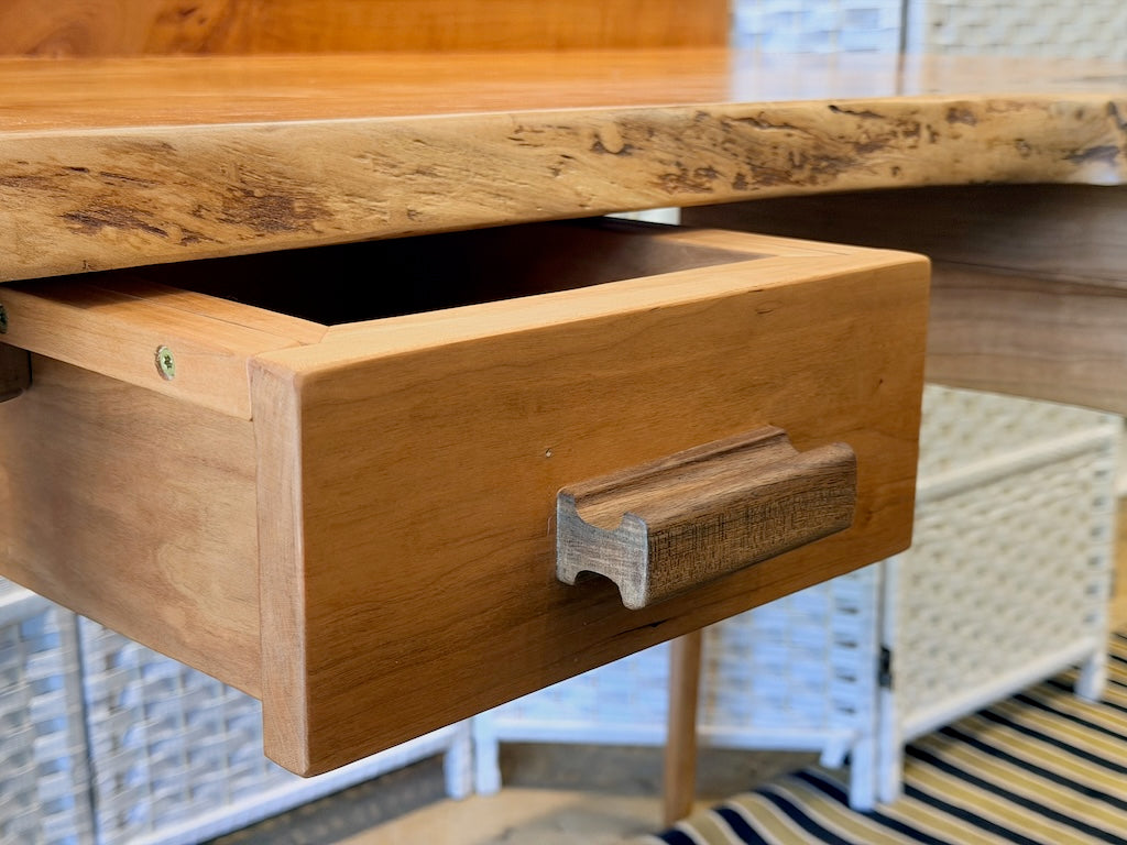 CHERRY DESK WITH 2 DRAWERS