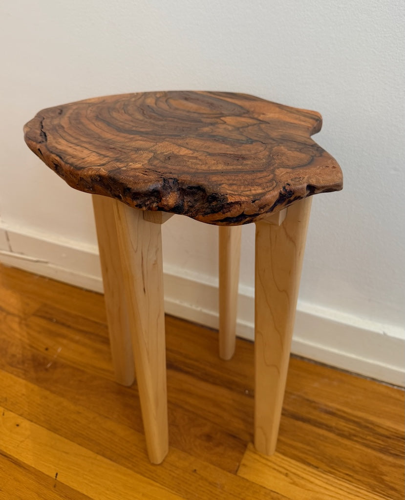 SMALL RED OAK BURL TABLE WITH MAPLE LEGS II