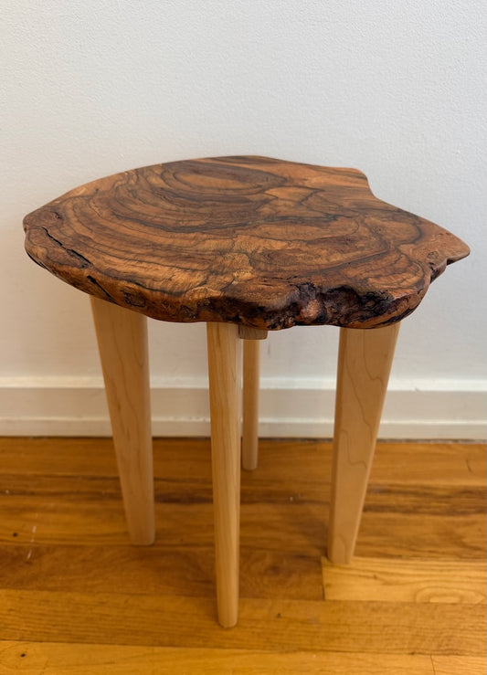 SMALL RED OAK BURL TABLE WITH MAPLE LEGS II