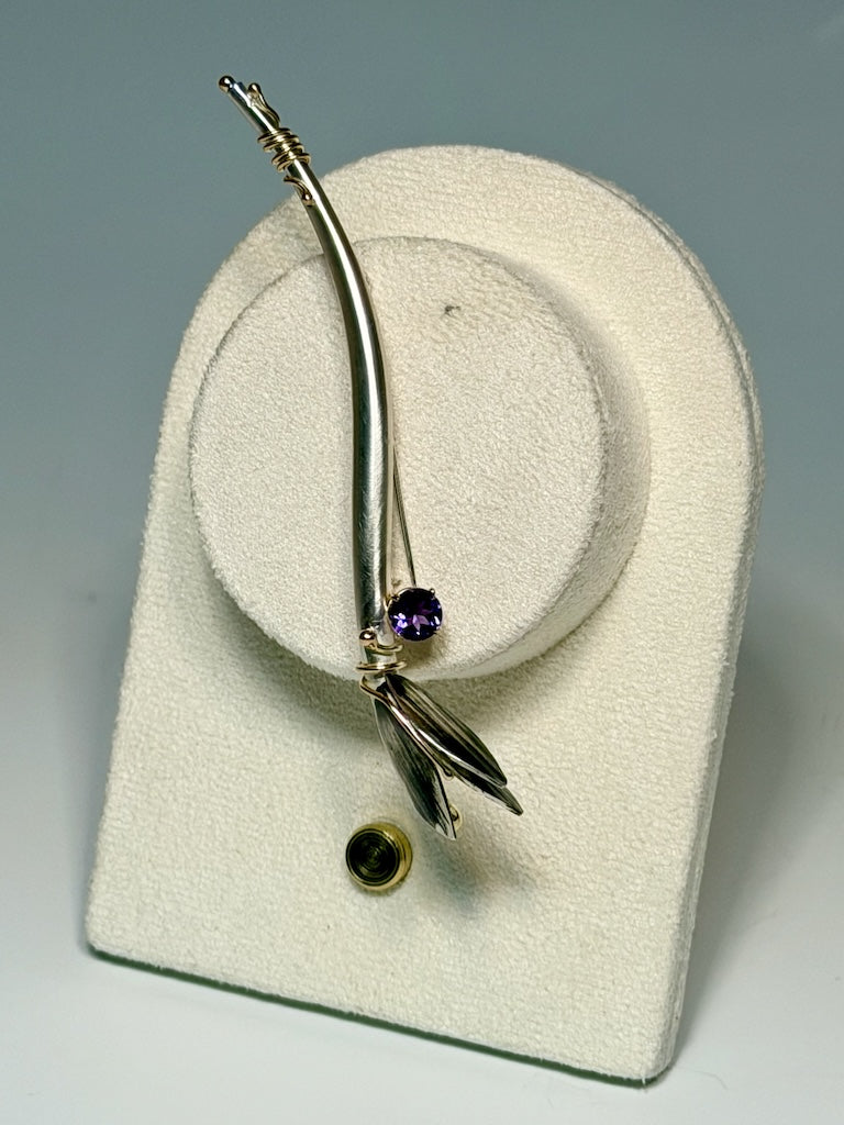 14K, 18K GOLD AND STERLING SILVER LONG PIN WITH AMETHYST MB106P