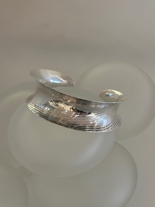 TEXTURED STERLING SILVER CUFF BRACELET MB131B