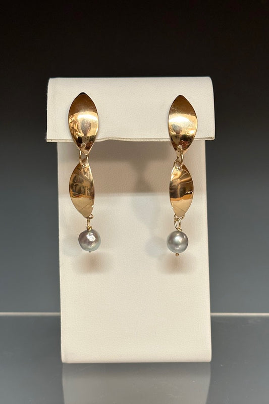 TWO PETAL 14K GOLD AND BLUE PEARL EARRINGS MB171E
