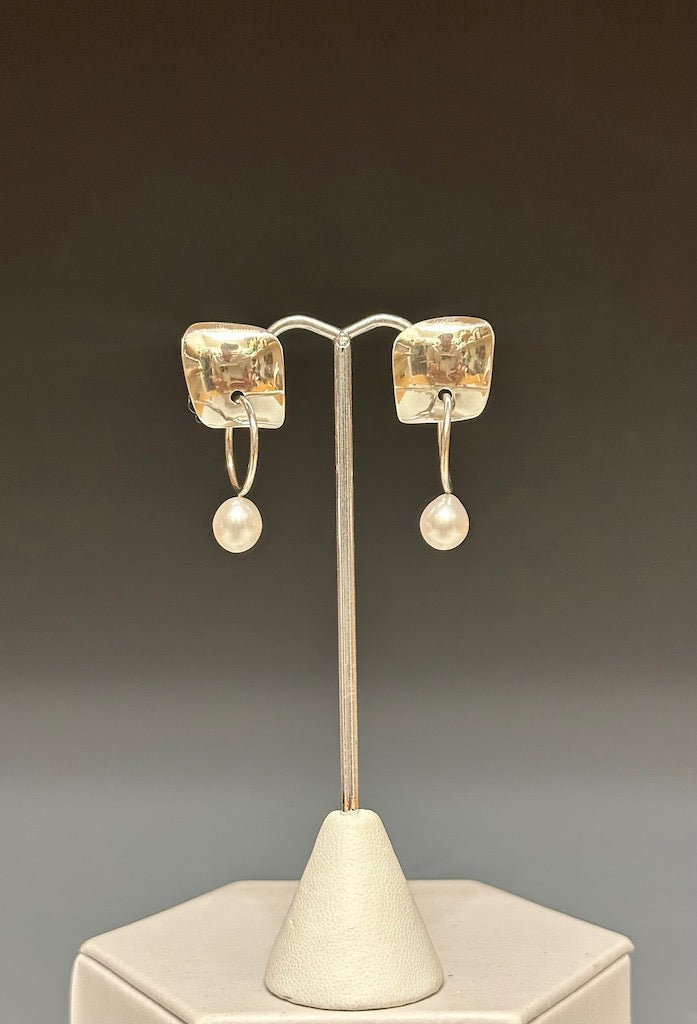 STERLING SILVER HOOPIE WITH PEARL EARRINGS  MB173E