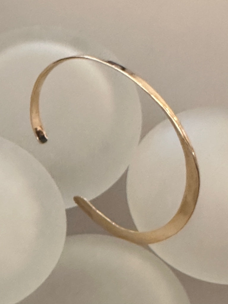 14K HAND HAMMERED GOLD OPEN BRACELET