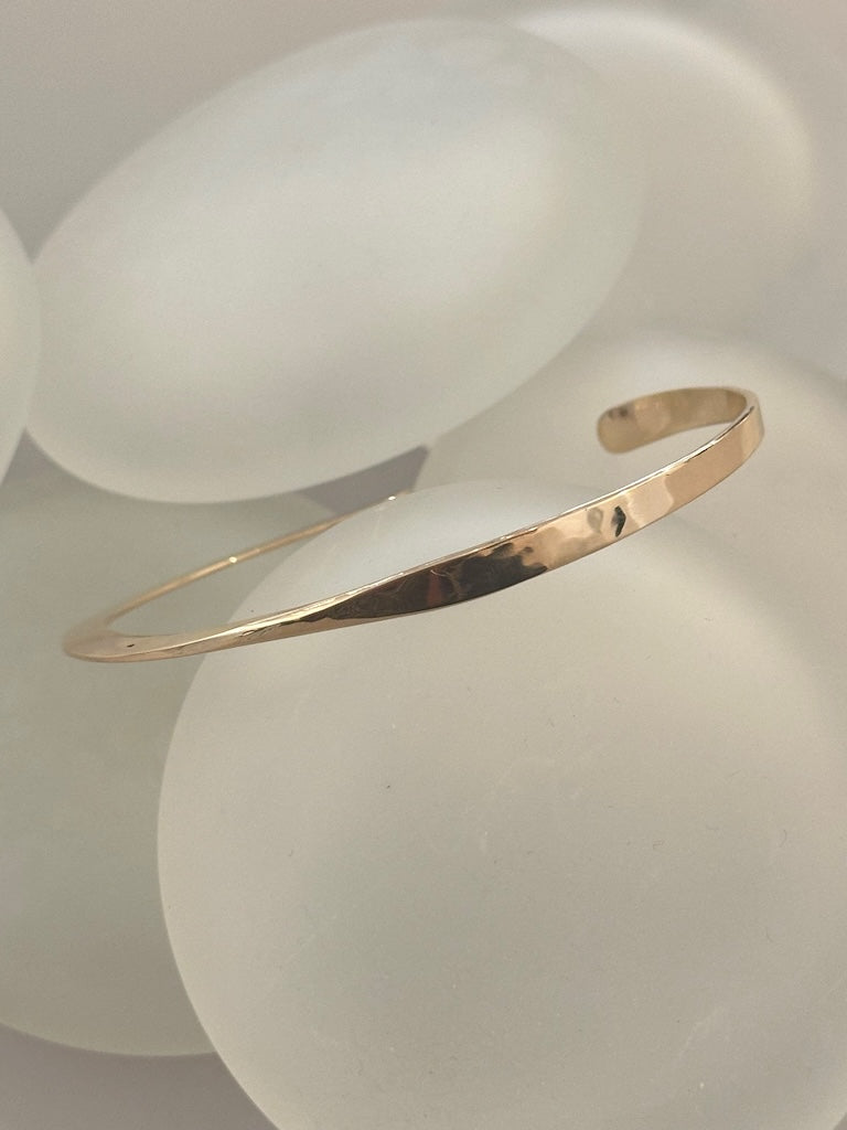 14K HAND HAMMERED GOLD OPEN BRACELET