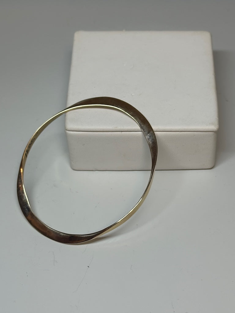 14K HAND HAMMERED GOLD BANGLE BRACELET MB193