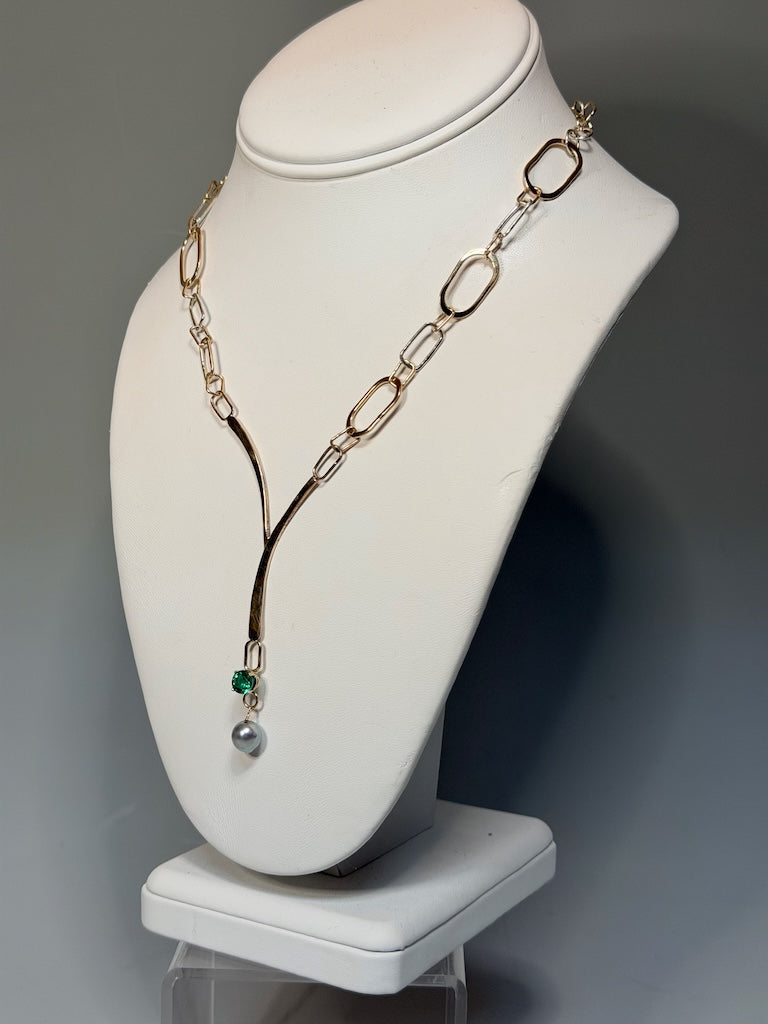 14K GOLD HANDMADE NECKLACE FORGED WITH LAB EMERALD & PEARL MB209N