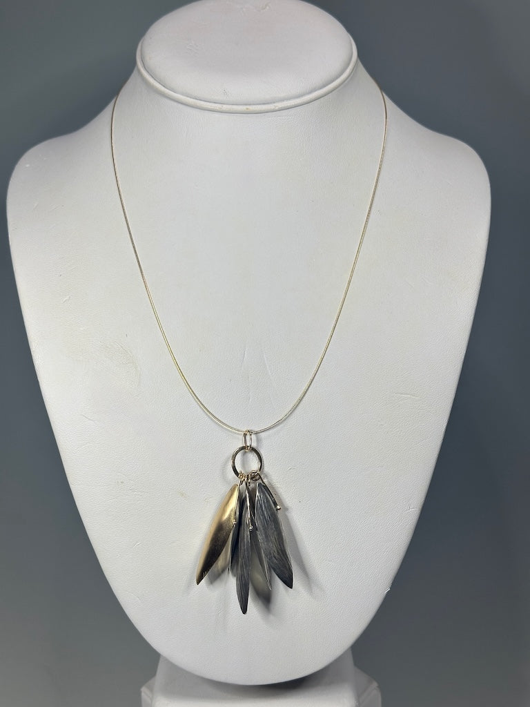 14K AND STERLING SILVER DRAGONFLY ON 14K CABLE MB207N