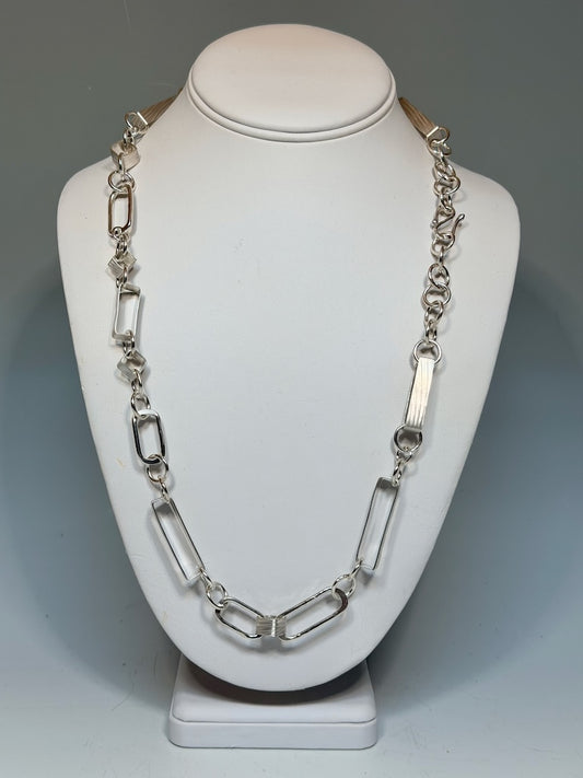 STERLING SILVER NECKLACE WITH RECTANGLE DESIGN MB210N