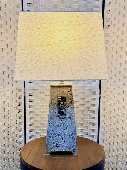 IMBEDDED STONE STONEWARE LAMP WITH SQUARE SHADE MF104