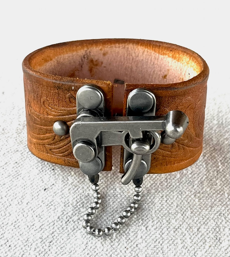 YELLOW LEATHER BADASS CUFF WITH ANTIQUE NICKEL SWING CLASP MMBC4