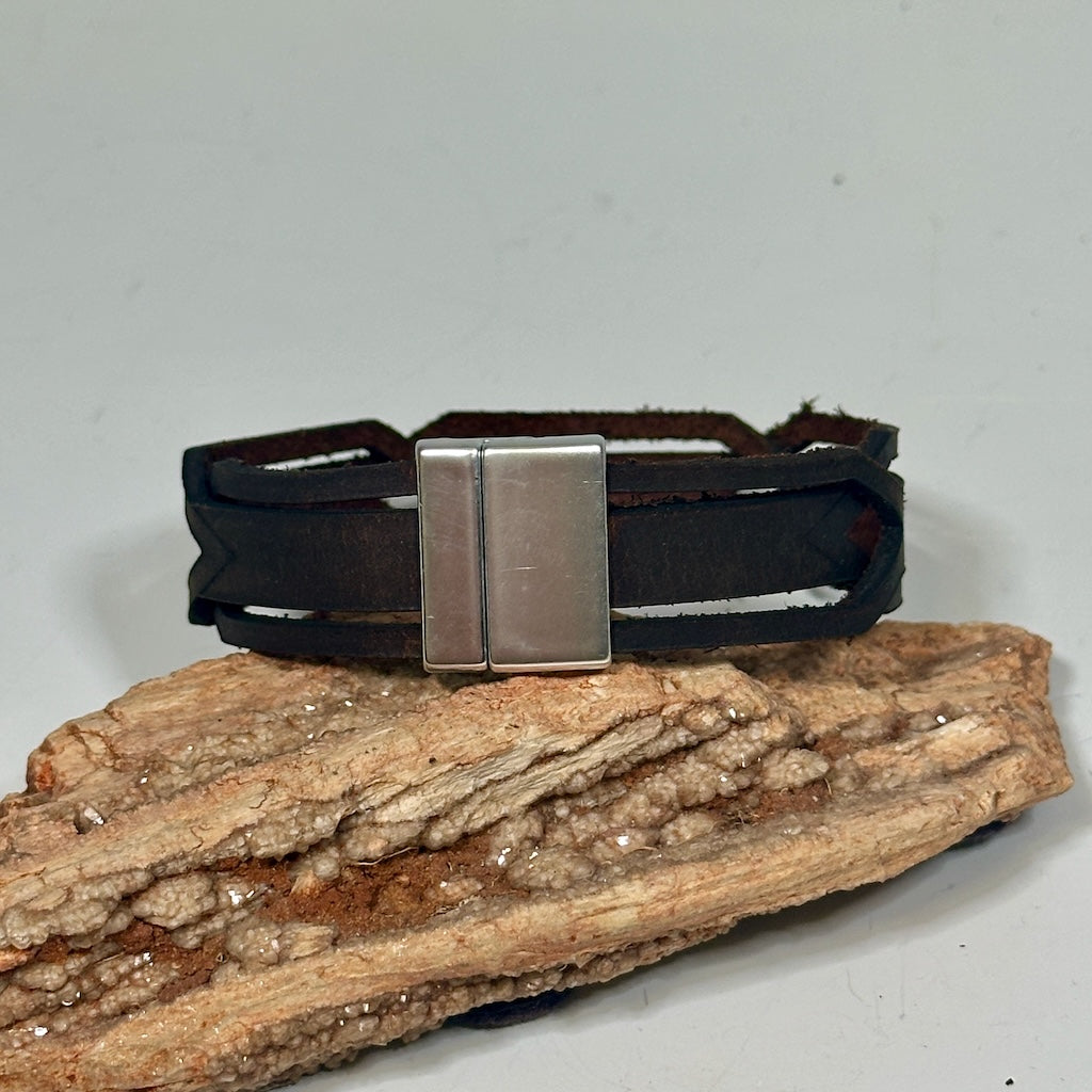 LASER CUT LEATHER BRACELET MN101B