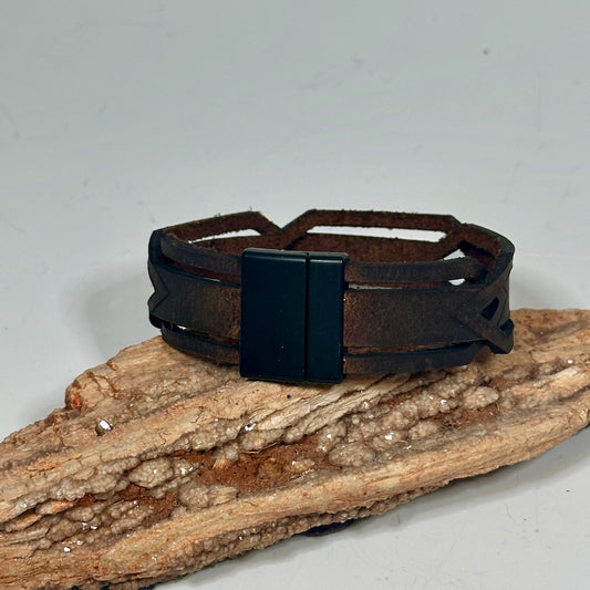 LASER CUT LEATHER BRACELET MN102B