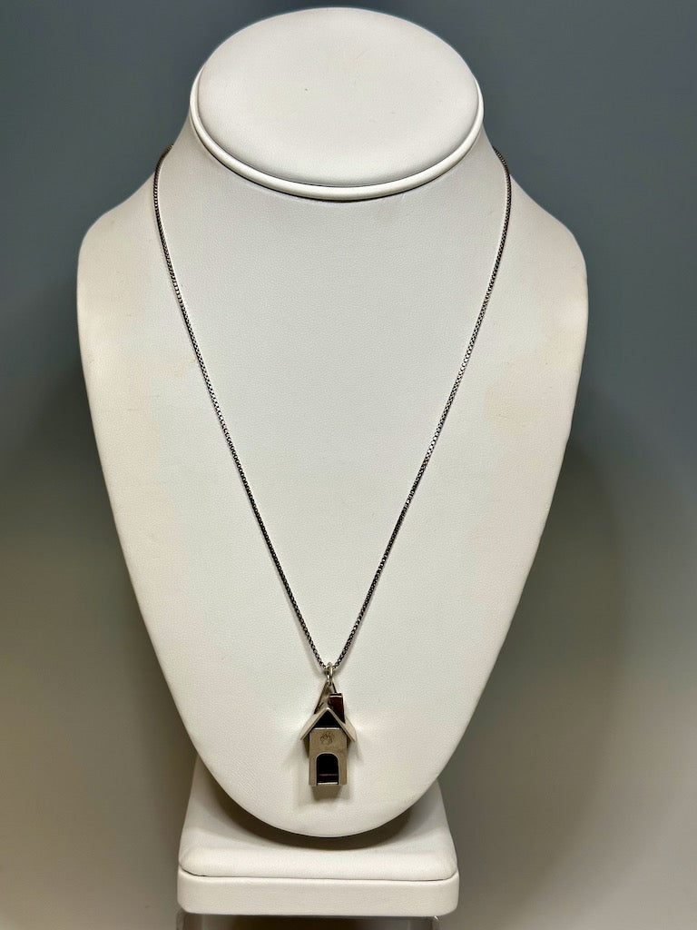 STERLING SILVER TINY HOUSE PENDANT AND SS CHAIN  MS223