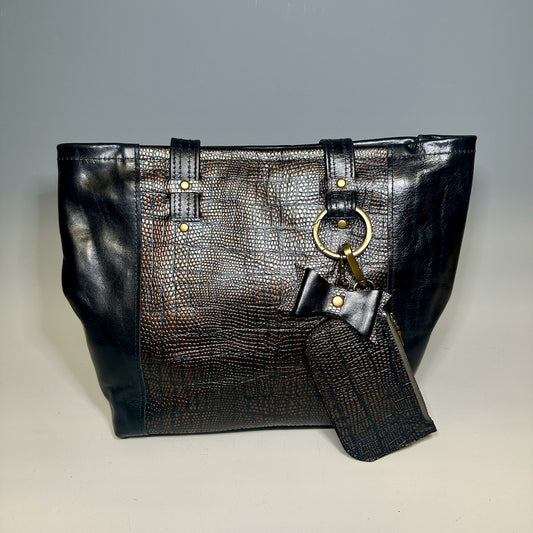 ZIP TOP SHOULDER BAG WITH BOW CHARM AND CARD WALLET, BLACK LEATHER MOSAIC NH101