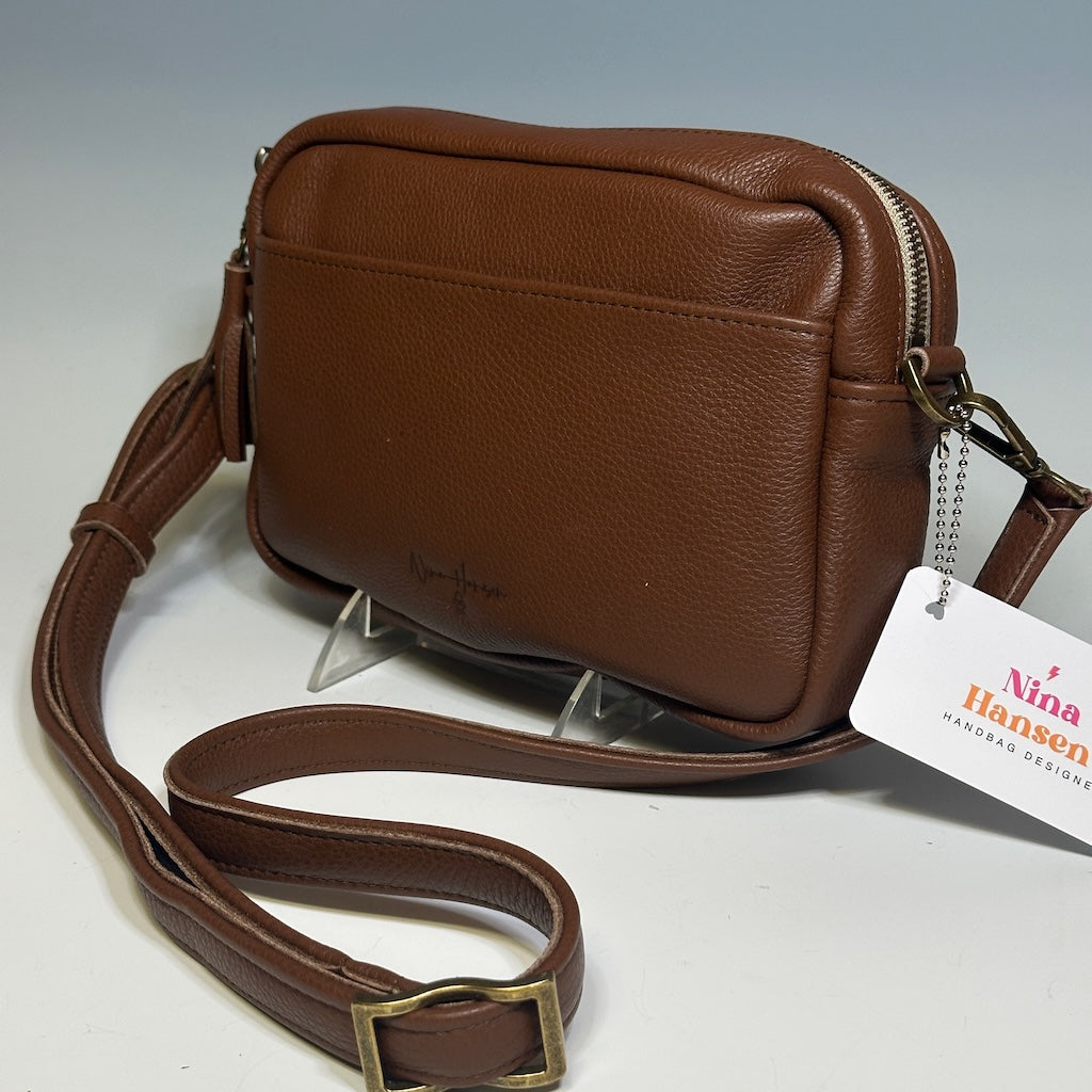 LEATHER CROSSBODY BAG, BROWN NH106