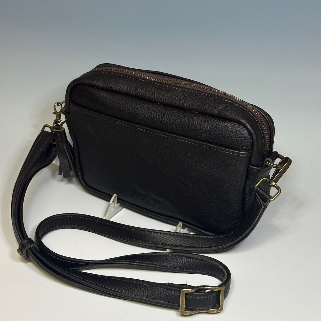 LEATHER CROSSBODY BAG, ESPRESSO - NH107