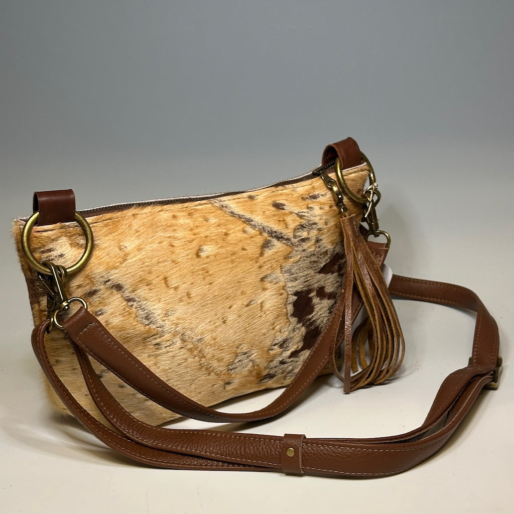 ZIP TOP LEATHER HIDE SHOULDER BAG WITH LEATHER TASSEL, BROWN NH120