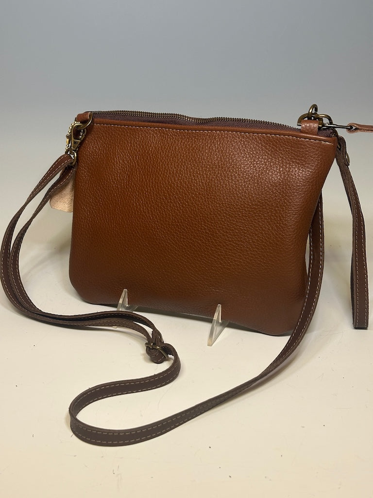 3 WAY LEATHER/TAPESTRY CROSSBODY/WRISTLET/HAND HELD IN BROWN WESTERN NH139