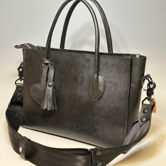 LADY IN BLACK LEATHER CROSSBODY/HAND HELD HANDBAG WITH HEART ACCENTS & MULTICOLOR ZIPPER IN BLACK NH144