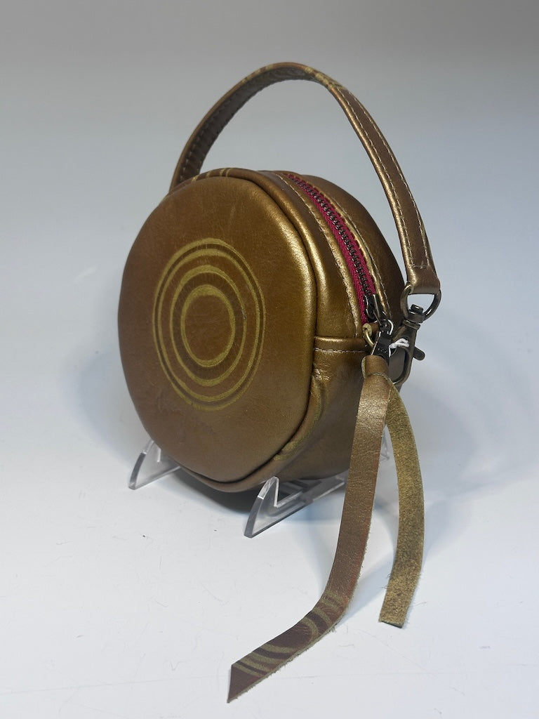 MINI CIRCLE WRISTLET IN SUNSHINE LEATHER NH165