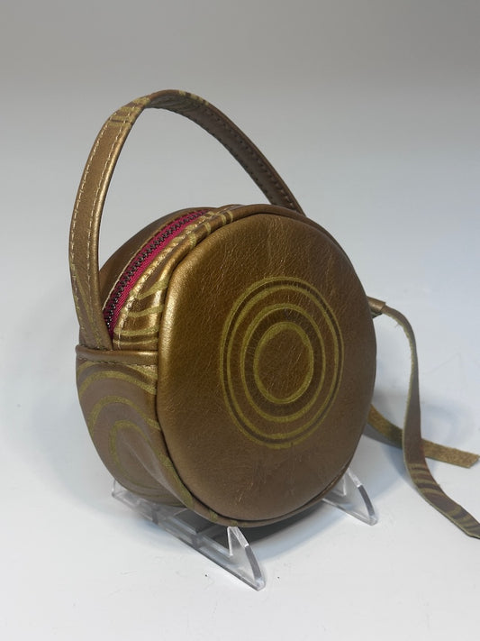 MINI CIRCLE WRISTLET IN SUNSHINE LEATHER NH165