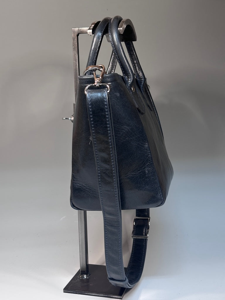 ALTO HANDBAG IN DEEP BLUE LEATHER NH167
