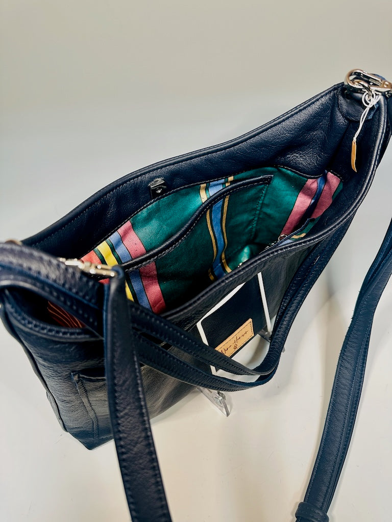 SERENDIPITY BLUE LEATHER HANDBAG NH173