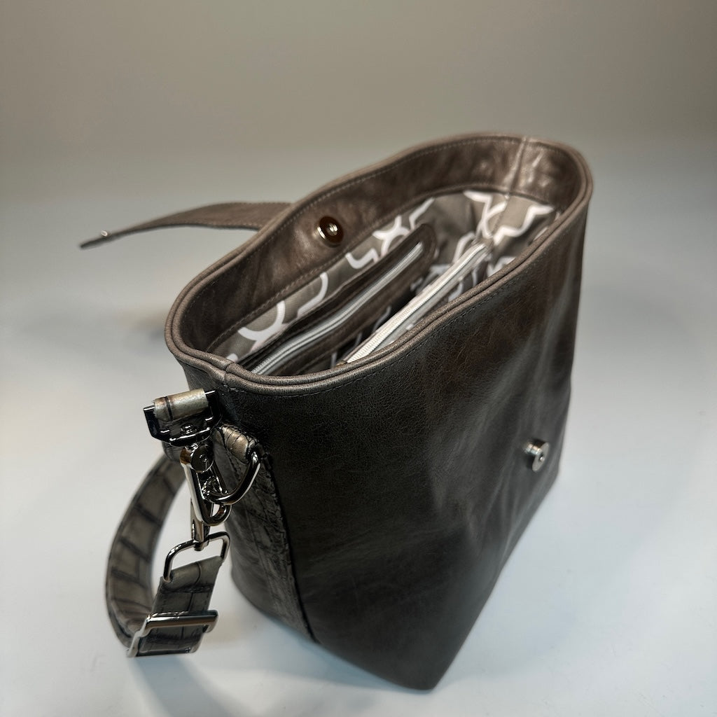 BUCKET BAG, GREY EMBOSSED LEATHER HANDBAG NH179