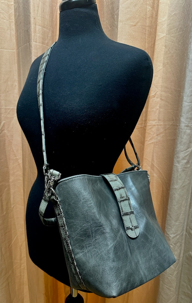 BUCKET BAG, GREY EMBOSSED LEATHER HANDBAG NH179