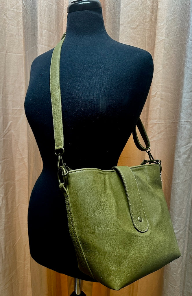BUCKET BAG, OLIVE LEATHER HANDBAG NH180