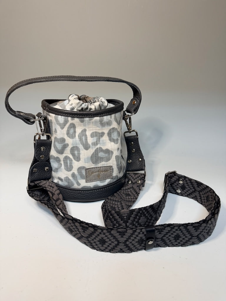 BUCKET BAG, GREY HANDBAG NH182