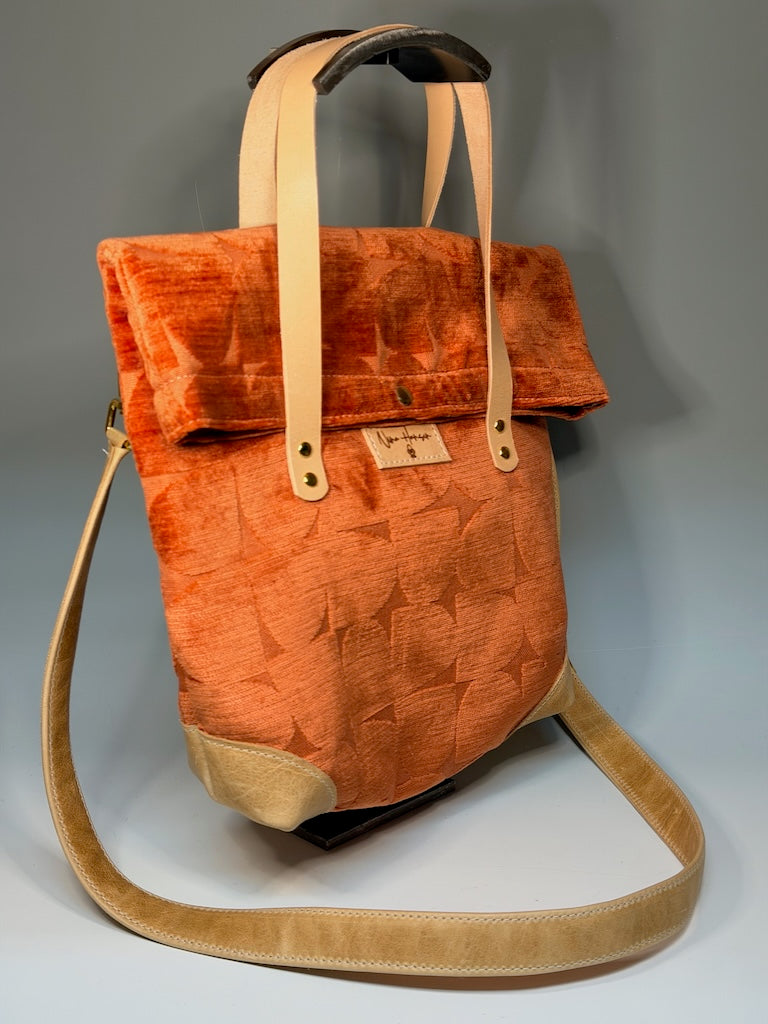FOLD OVER TOTE ORANGE NH191