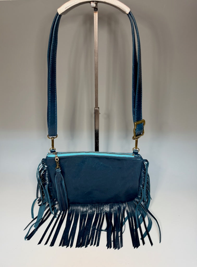 FRINGE CROSSBODY BAG - BLUE LEATHER NH200