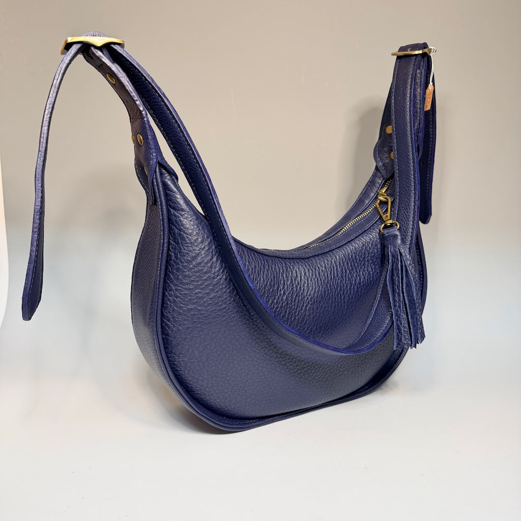 NAVY LEATHER CRESCENT CROSSBODY BAG NH202