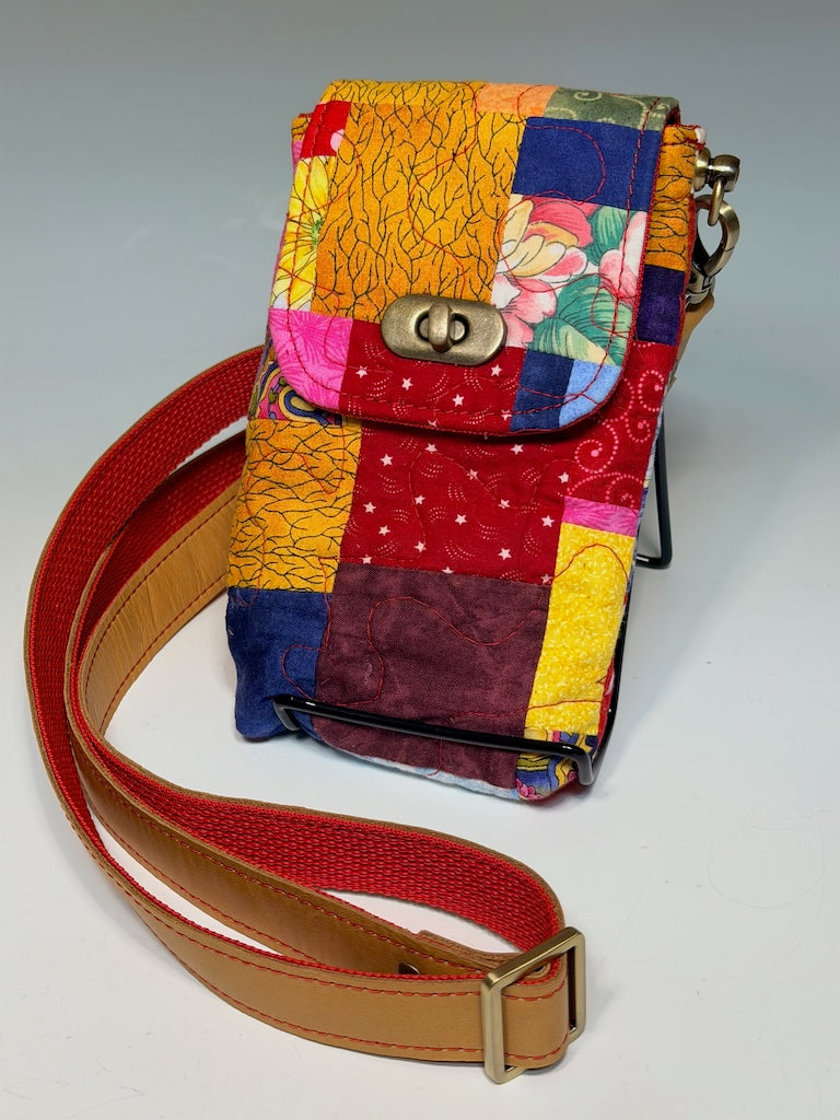 VINTAGE QUILT PHONE BAG - RED MULTI - NH213
